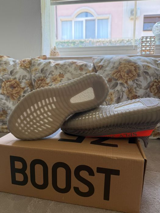 Adidasi YEEZY BOOST 350 V2 Beluga Reflectiv