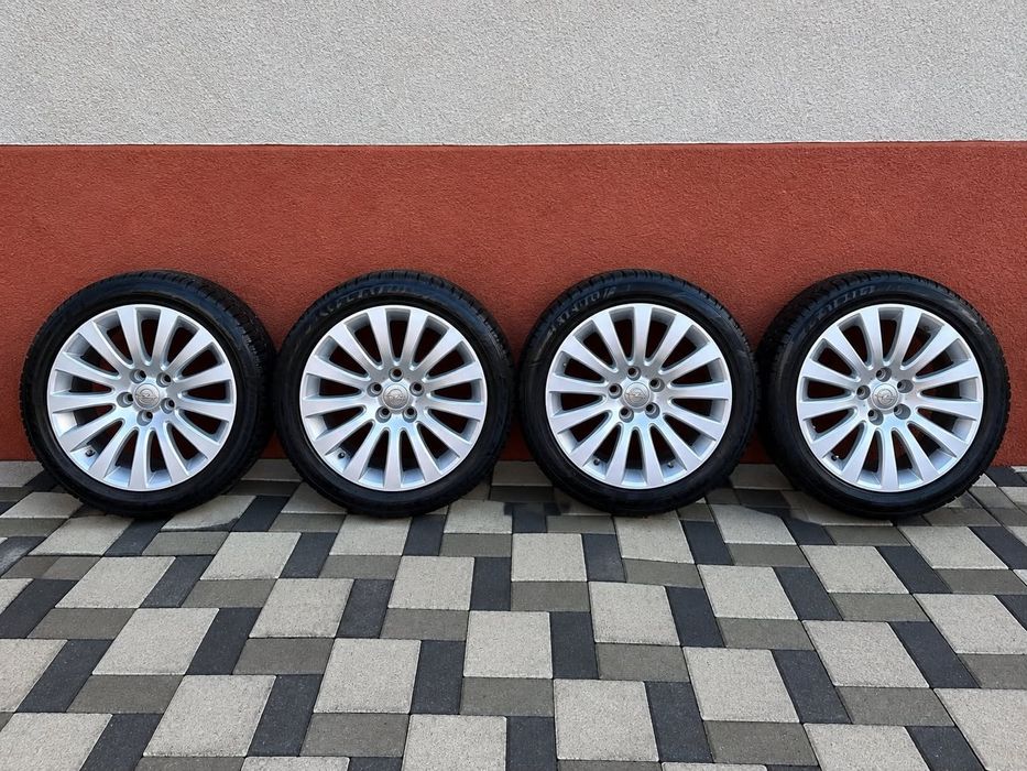 Vând set de rotii cu cauciucuri iarna  245 45 18 dot 2023