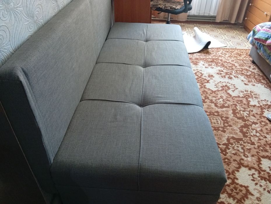 Продам диван почти новый