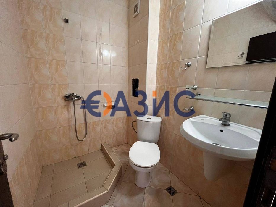 Продава се Двустаен апартамент в к.к. Слънчев бряг - 74 кв.м за 558 €/кв.м - Снимка #3
