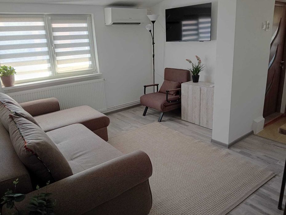 Inchiriez apartament in Vila zona Episcopiei Râmnicu Vâlcea