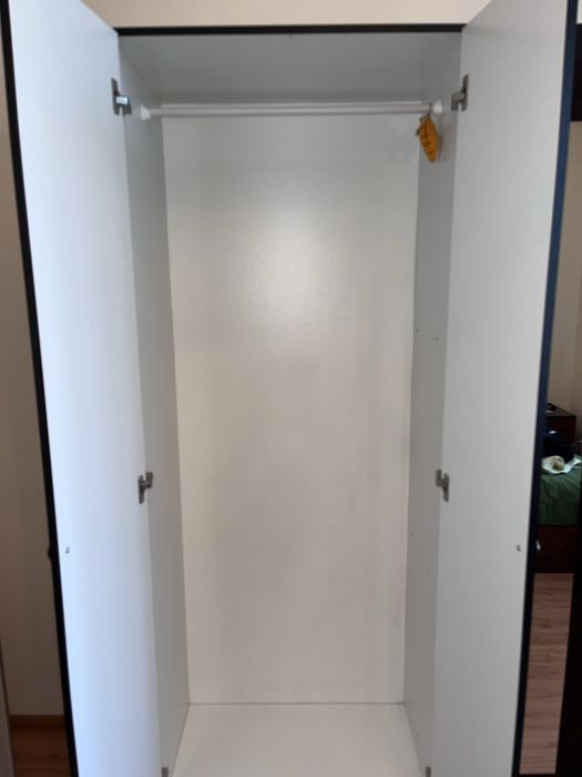 Спальный шкаф для одежды