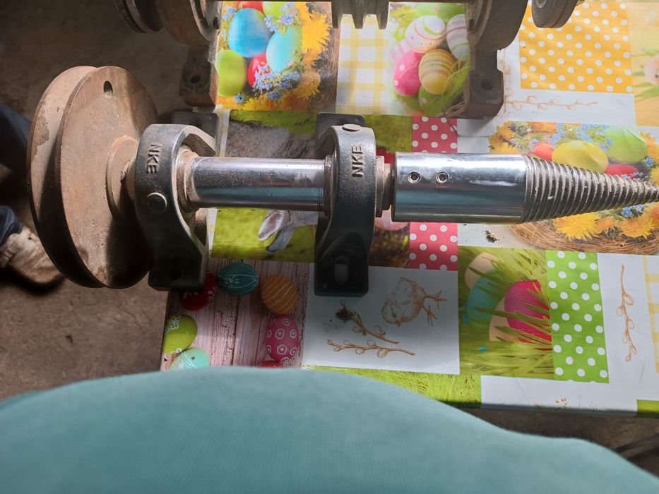 Цепачка за дърва и циркулярна ос