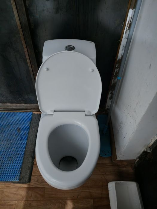 Продам    унитаз