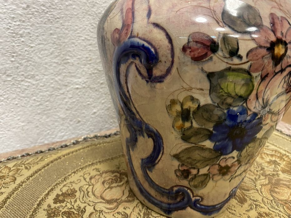 Голяма италианска ваза - кана от порцелан