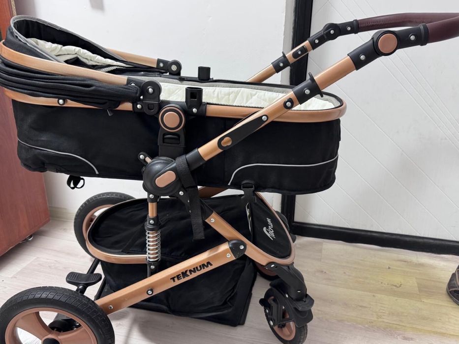 Коляска многофункциональная