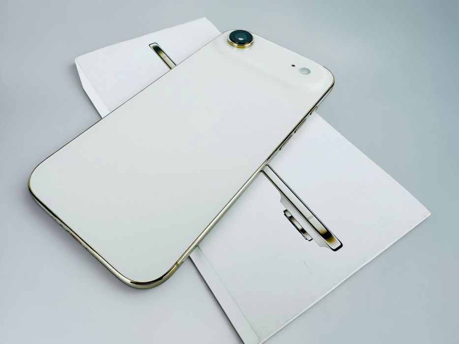 Apple iPhone Air 256GB Gold 100% Батерия!