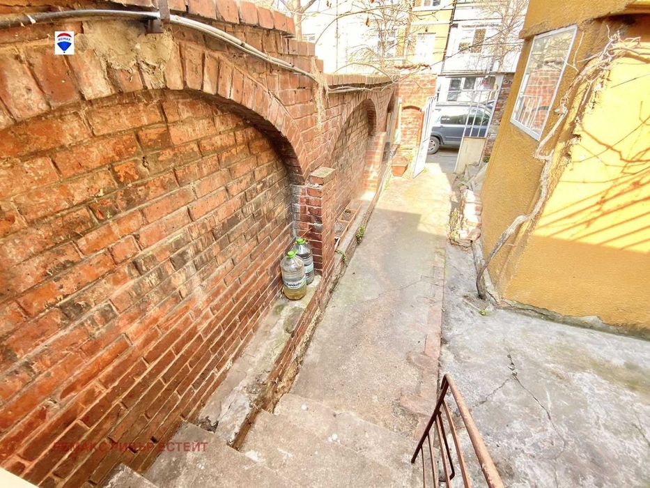 Продава се Офис в Русе, Център - 20 кв.м за 950 €/кв.м - Снимка #4