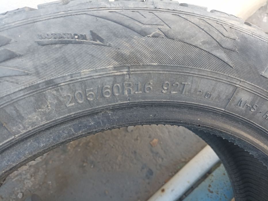 Зимние шины с шипами