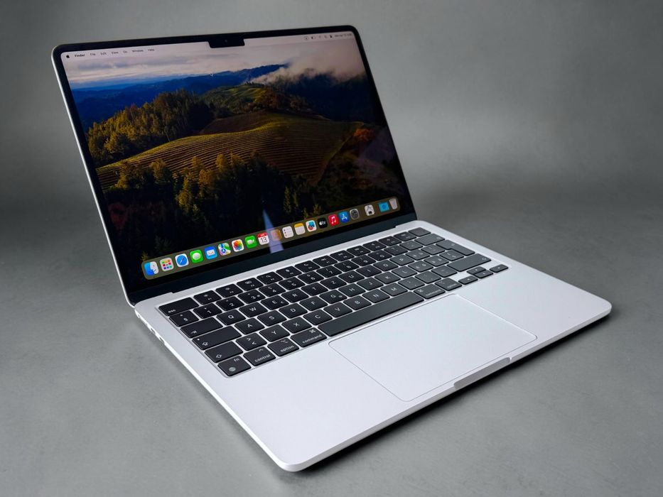 НОВ! MacBook Air M3 13.6” M3 8RAM 256GB Space Gray / Silver Гаранция!