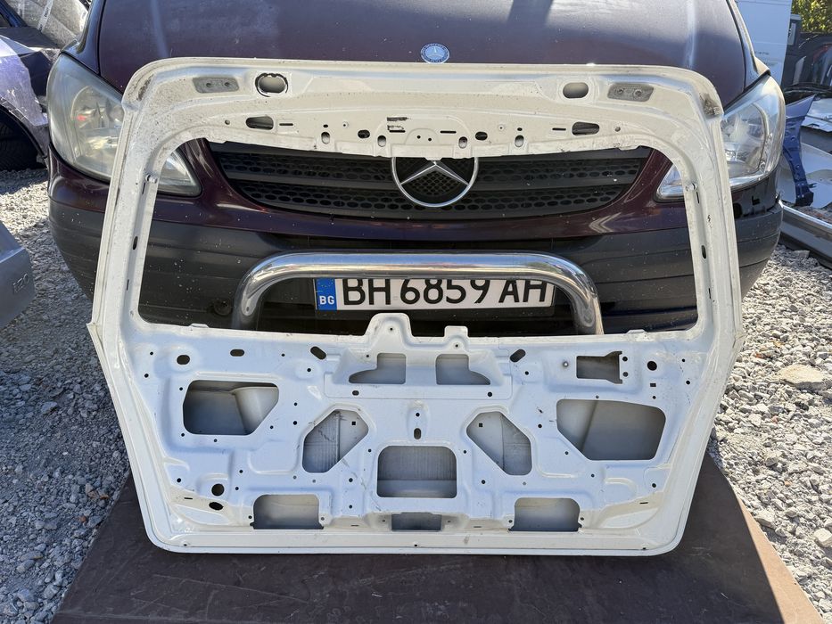 Капак Mercedes C Class W204