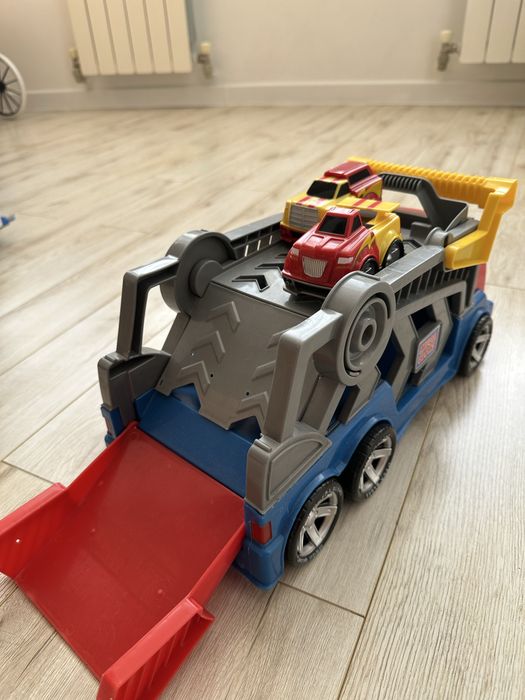 Игрушечный автовоз + 2 машинки