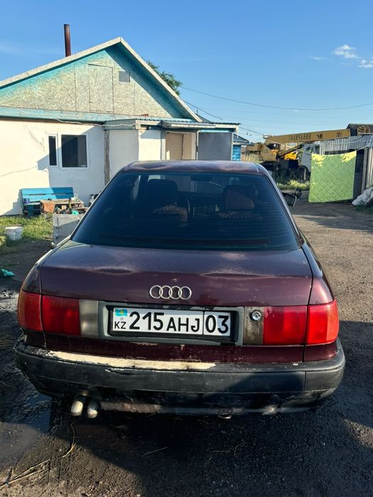 Продам Ауди в4 на ходу