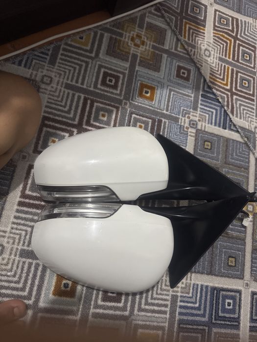 Toyota боковый стекла оргинал на 40-45