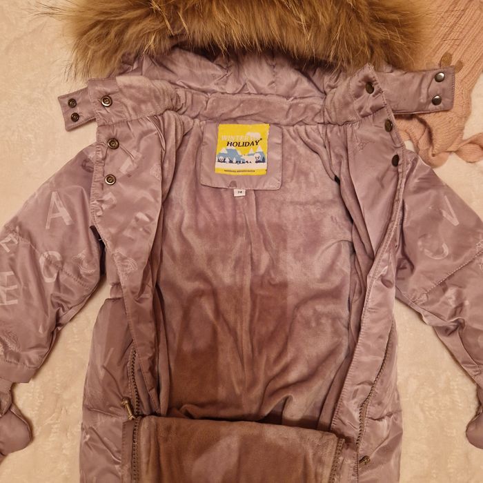 Продам детский зимний комбинезон