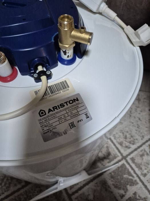 Продам водонагреватель