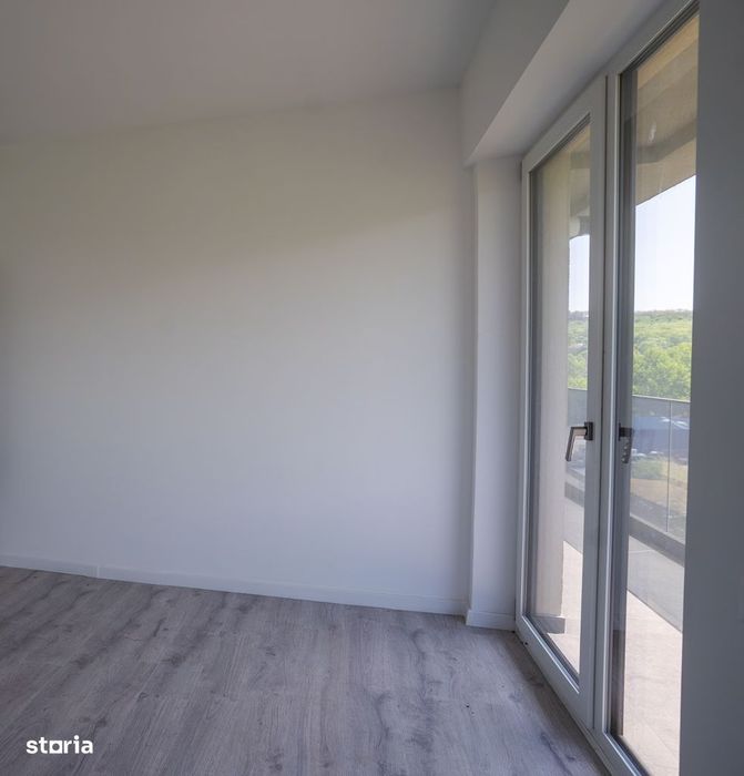 PROPRIETAR: Apartament 2 camere decomandat complet echipat – intabulat