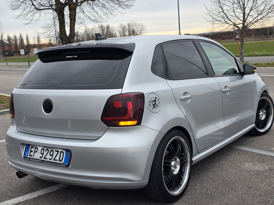 Volkswagen Polo R line top 1.6tdi 90cp 5 trepte