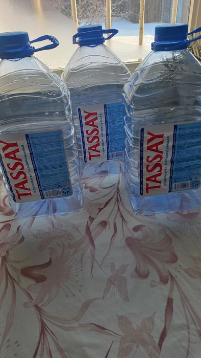 Чистые бутылки из под воды