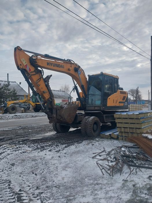 Экскаватор 145 ускый кобыш 60см ,балшой кобыш 1м,вилка ,одбойник -гидр