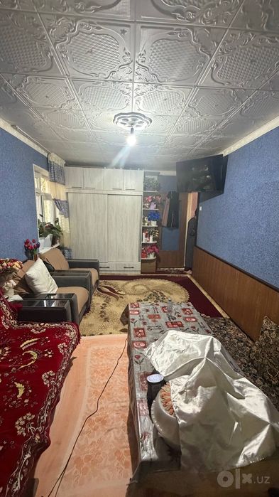 1 xonali uy sotiladi gazalkentda qorangi bozorda