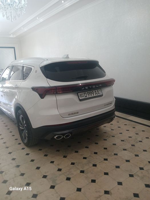 Jetour x70+ sotiladi