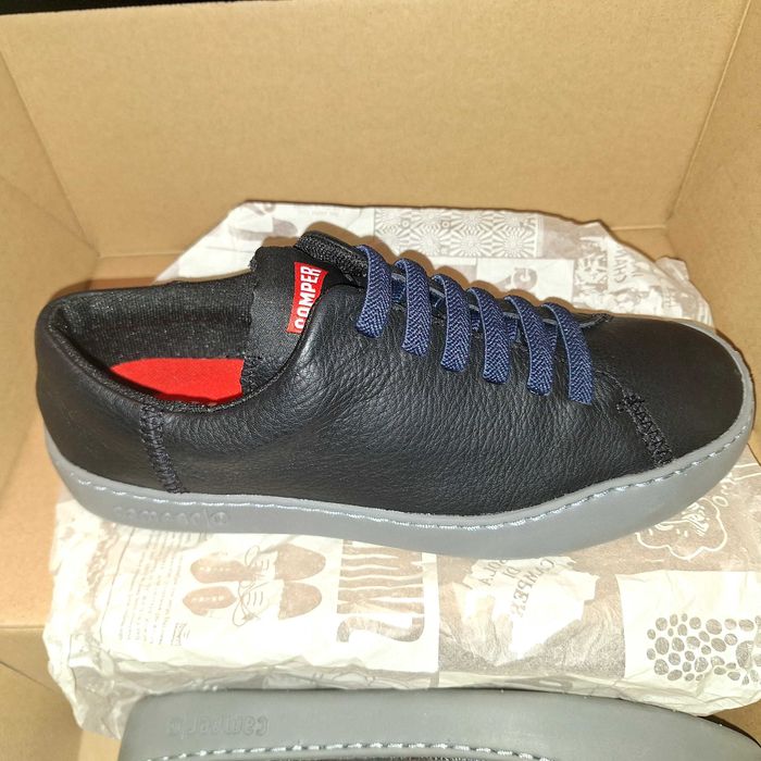 нови обувки Camper