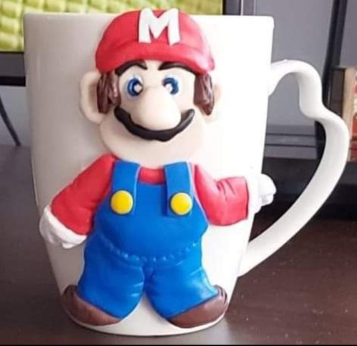 Ръчна изработка на чаши с полимерна глина и картини.