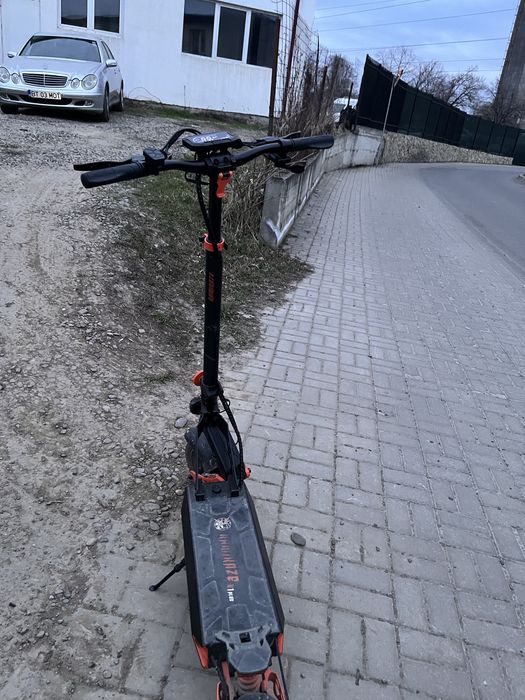 vand trotineta electrica!!