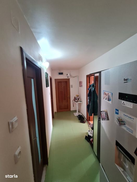 Vand apartament 5 camere Micalaca Str Abrud,2b.Decomandat,Spatios100mp
