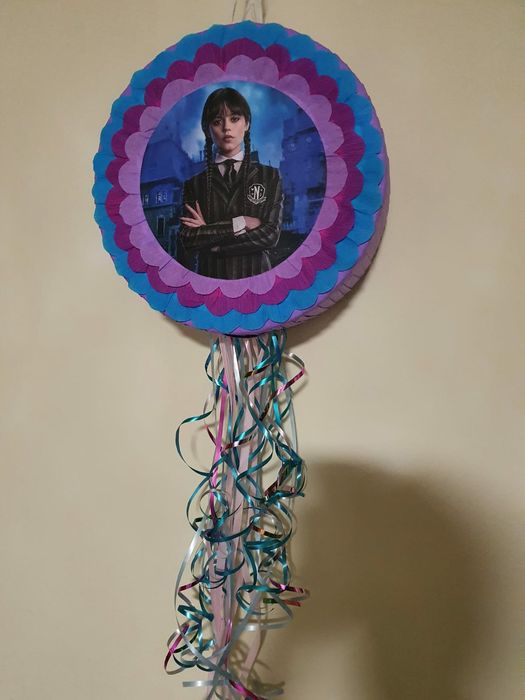 Piñata pinata  cu panglici, sfori,Pull string pinata