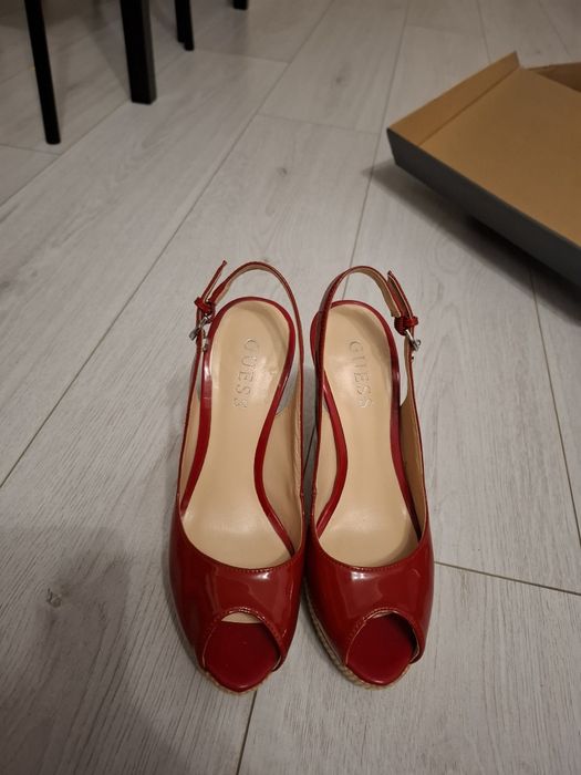 Sandale de vara Guess