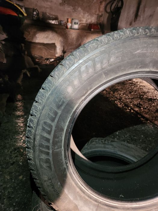 Продам комплект резины 225/60 R16