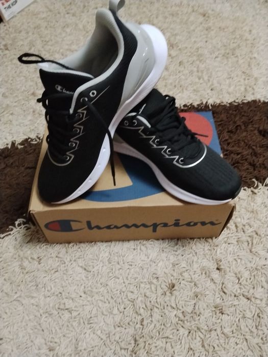 Adidasi Champion