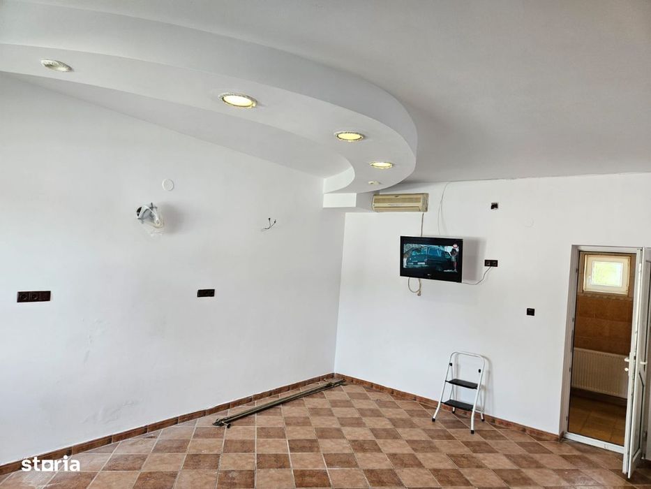 Casa de inchiriat zona zona Topolita la doar 3,5 km de Tg Neamt