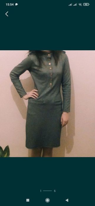 Продается классической теплый платье в отличном состоянии.