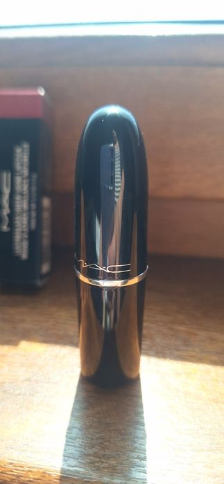 Mac Lustreglass Sheer-Shine Lipstick