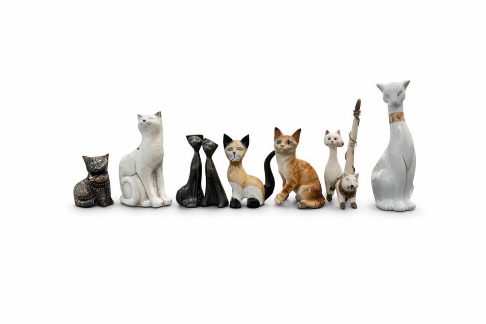 Коллекция декоративных кошек