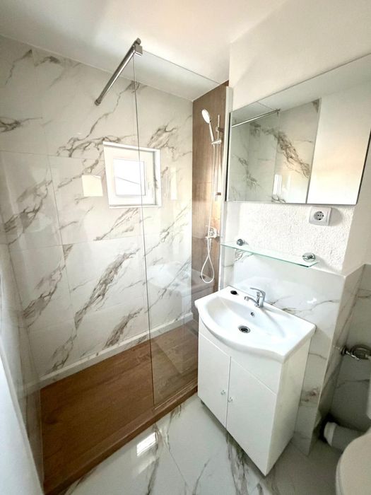 Apartament cu 3 camere