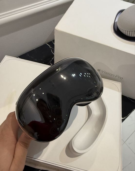 Apple Vision Pro 512GB със Бартер