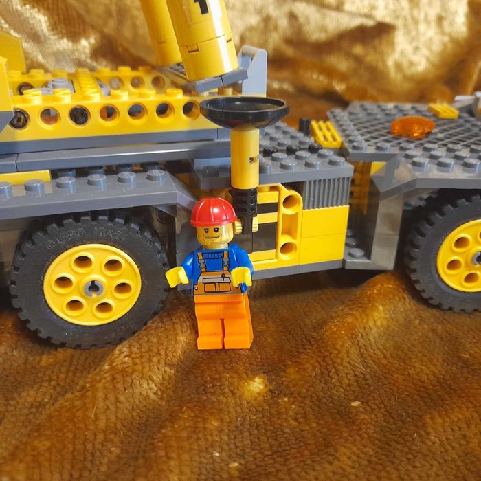 7249 LEGO добре забазено