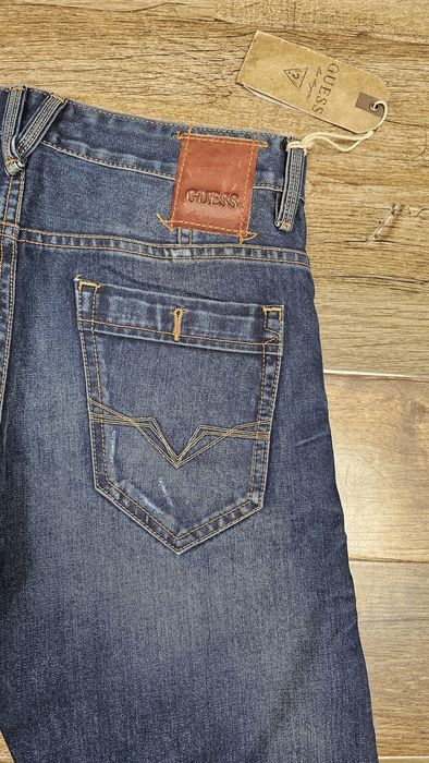 Blugi bărbați mărimea 28 Guess