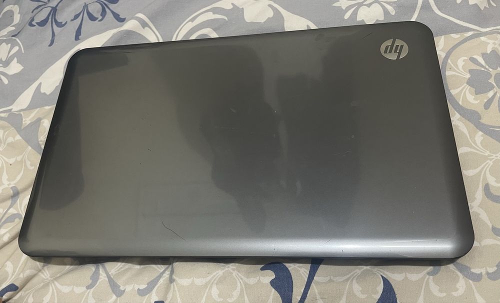 Hp ноутбук в хорошем состояние