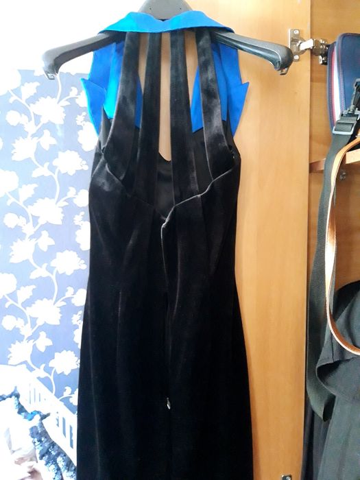 Vand rochie elegantă de firma VERA MONT
