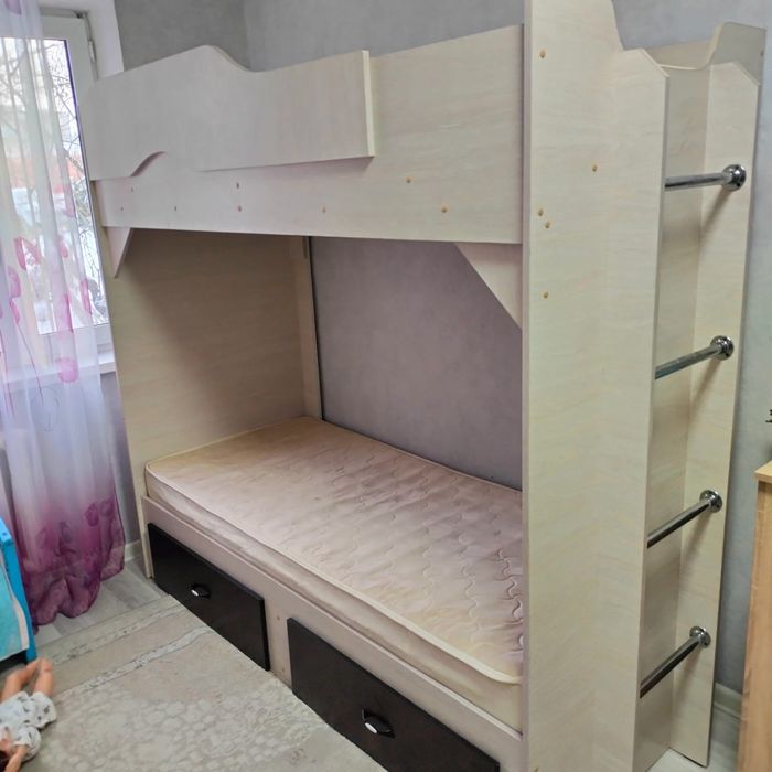 Кроват детский двухэтажный