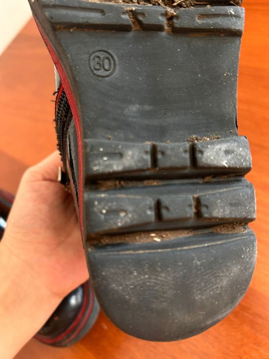 Продам сапожки детские. Кожа. 30р