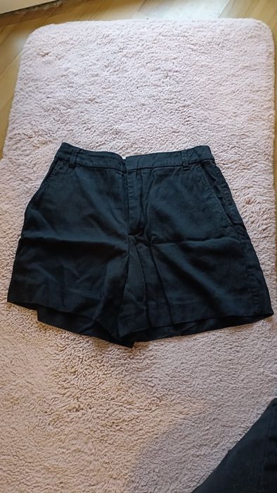 Pantaloni scurti Zara