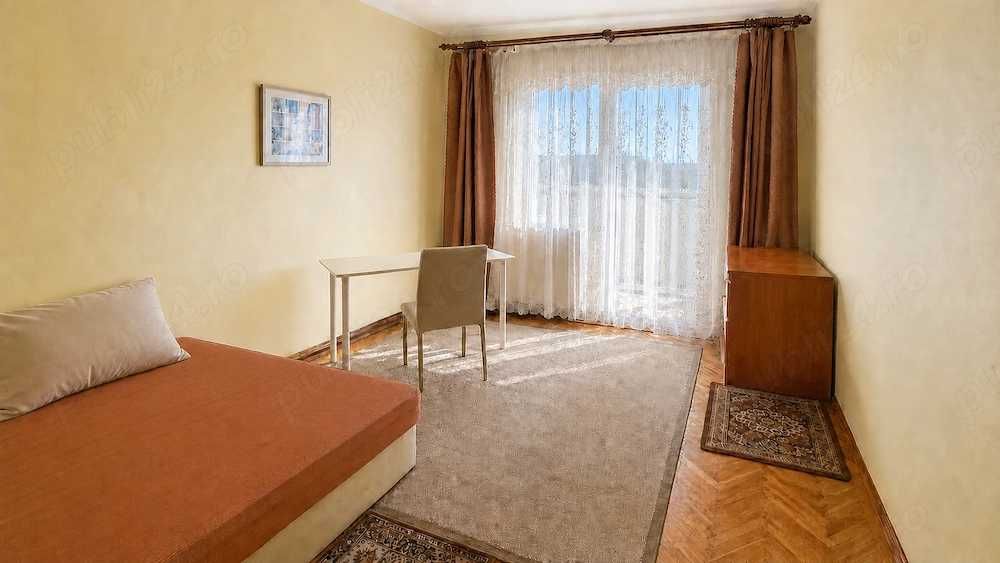 De închiriat apartament spațios cu centrală proprie | Complex Studențesc