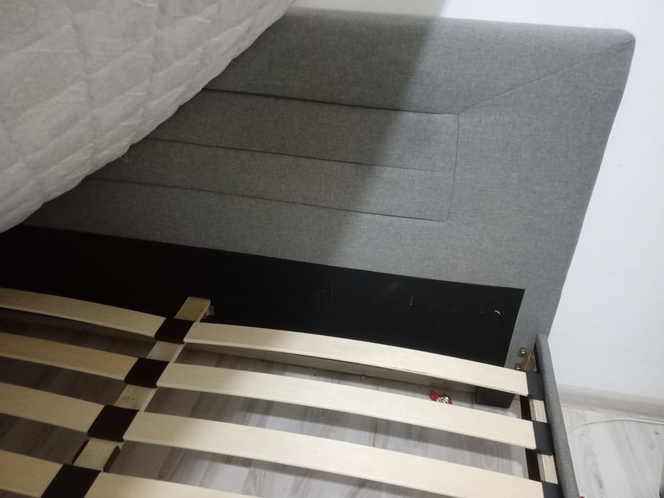 Pat 160X200 cu saltea cu spuma poliuretanica
