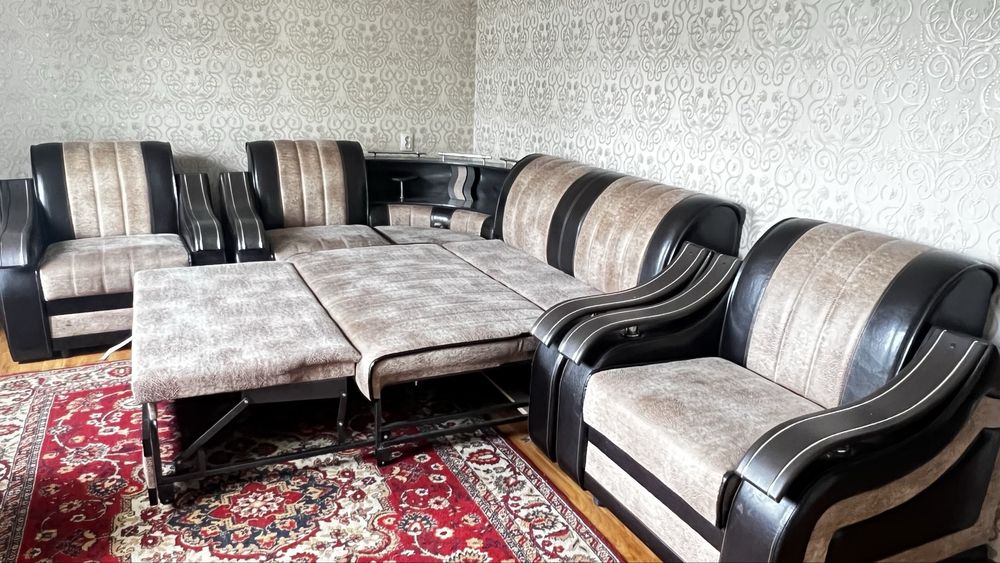 Продам диван из натуральной  кожи